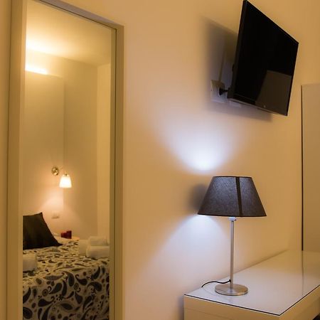 De Guestibus Hotel Rome Bagian luar foto